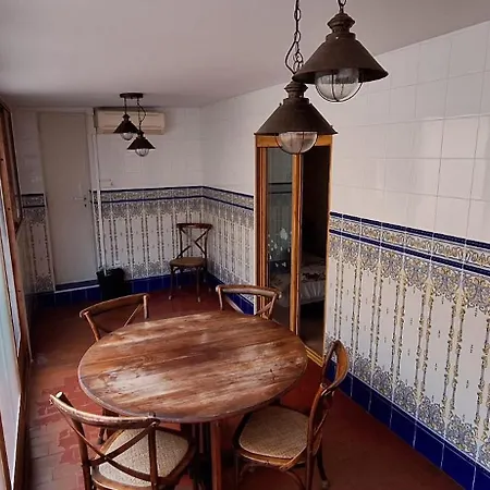 Apartamento Casa 2 - Centro Benidorm- Solo Mayores De 30 Anos Y Familias *