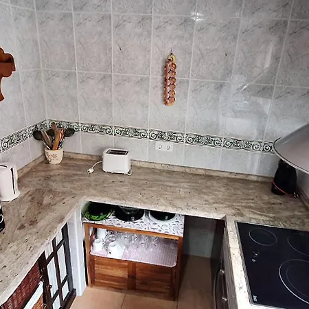 Casa 2 - Centro Benidorm- Solo Mayores De 30 Anos Y Familias * Benidorm