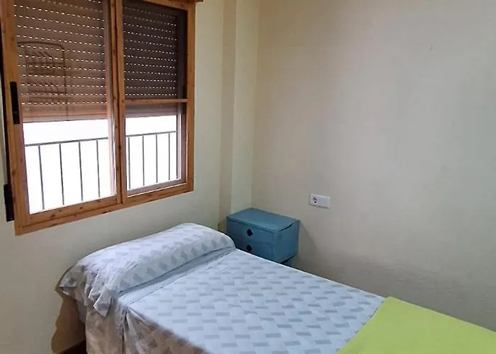 Casa 2 - Centro Benidorm- Solo Mayores De 30 Anos Y Familias شقة بينايدورم